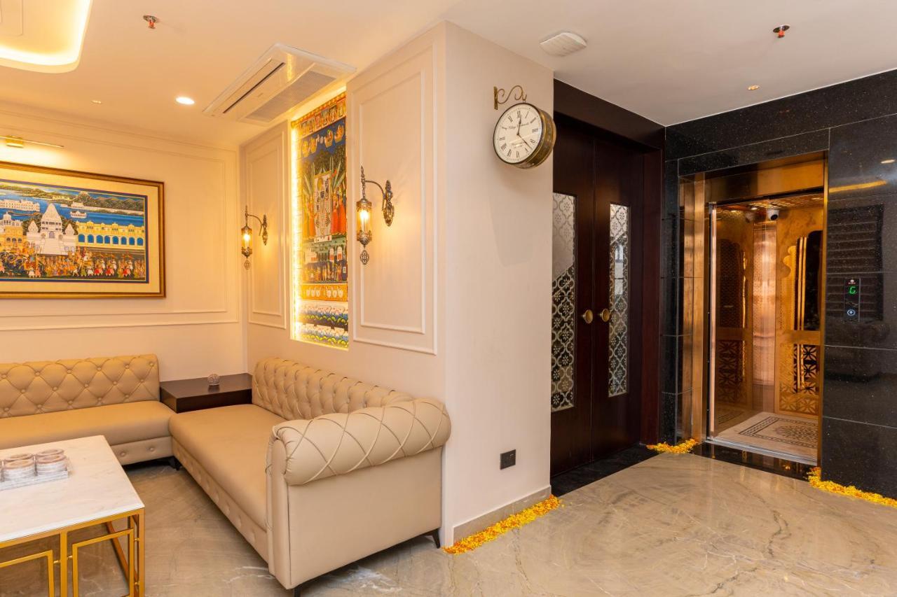 Raghunandan Palace - A Premier Boutique Stay, City Center & 500 Meters From City Railway Station Удайпур Экстерьер фото