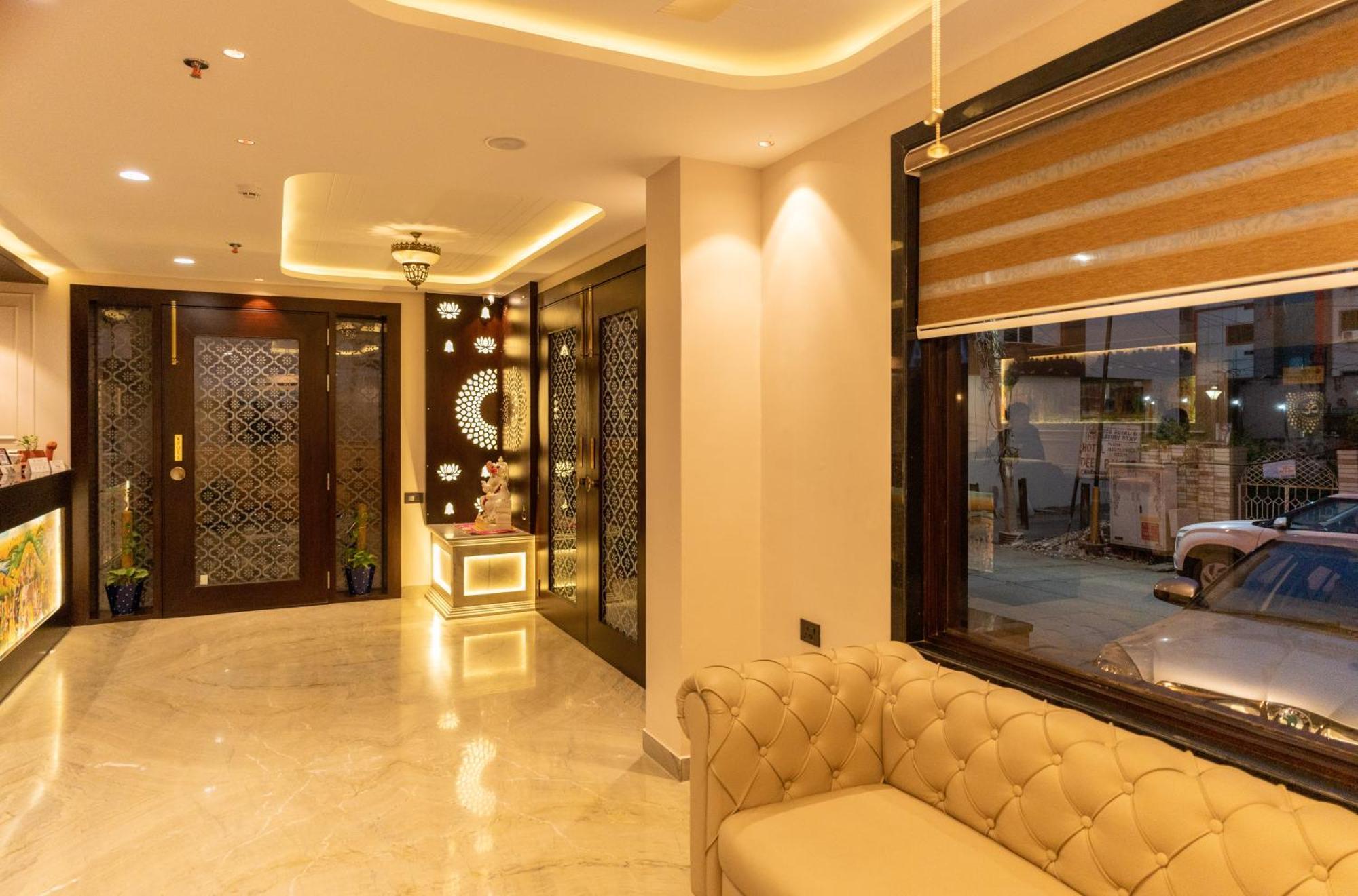 Raghunandan Palace - A Premier Boutique Stay, City Center & 500 Meters From City Railway Station Удайпур Экстерьер фото